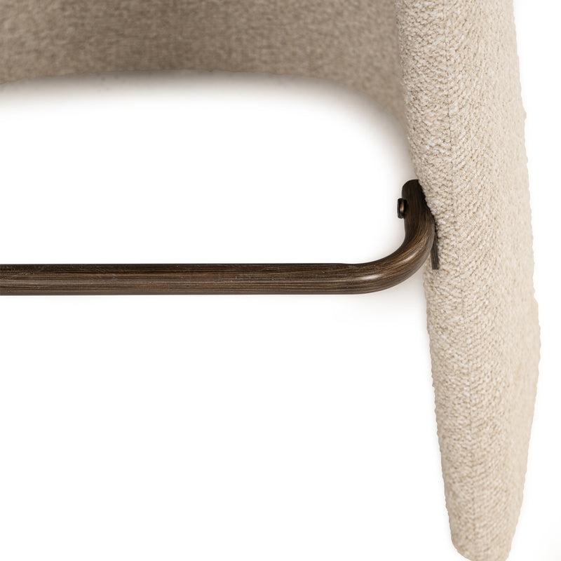 Barhocker Gatsbi Biscotti mit gepolstertem Sitz & Bronze-Fußstütze