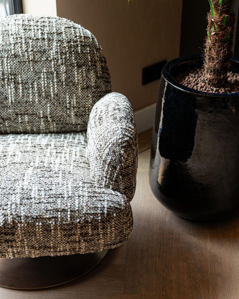 Lounge Sessel Kagney – Drehsessel in Braun von Richmond Interiors