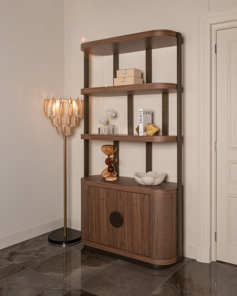 Vitrine Windsor Walnuss – Richmond Highboard mit Stauraum, 225 cm
