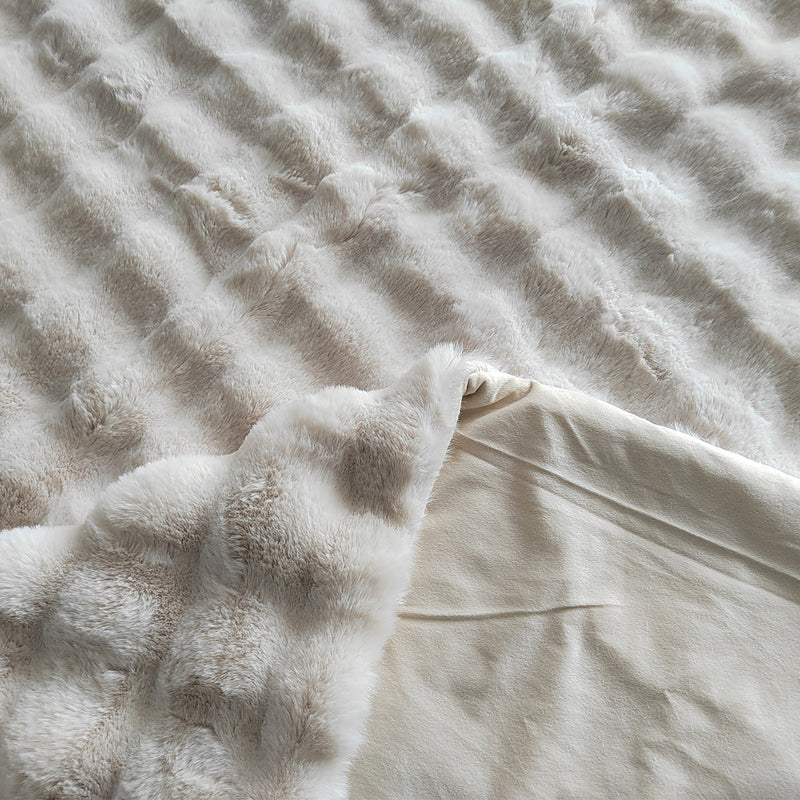 Kuscheldecke Cosy Fluff cream 150x200 cm – flauschig weich