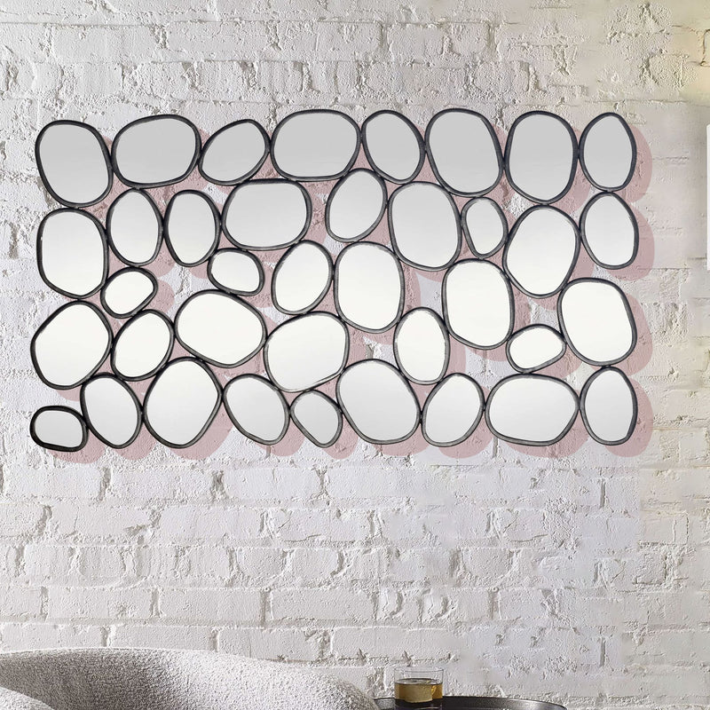 Wandspiegel Tropfen 56x99cm mit schwarzem Metallrahmen von Wohnling