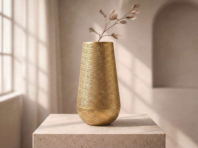 Bodenvase Gold 47 cm aus massivem Eisen für Trockenblumen und Wohndeko