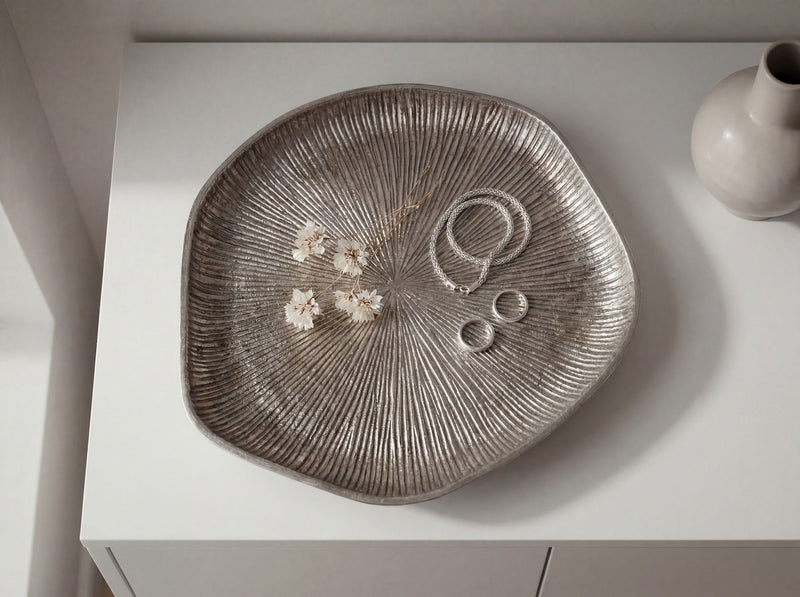 Dekoschale Silber 40 cm Aluminium mit Raw Finish, Wohnling