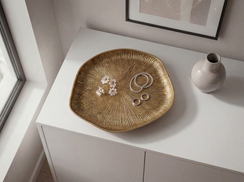 Dekoschale Gold Aluminium 40 cm, organisches Design mit Standfüßen