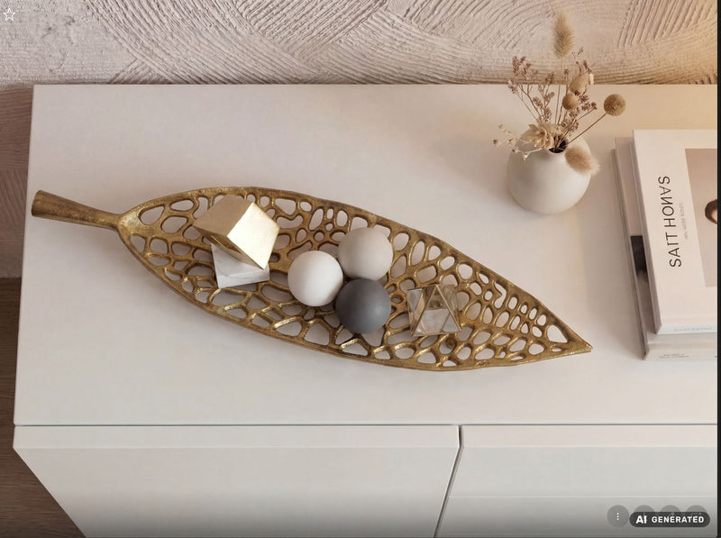 Dekoschale Blatt Gold 63 cm Aluminium handgefertigt fürs Wohnzimmer