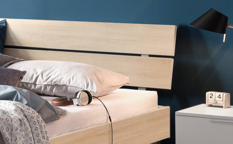 Hasena Bett Rocco Industrial-Movie, Eiche sägerau mit Alu-Füßen