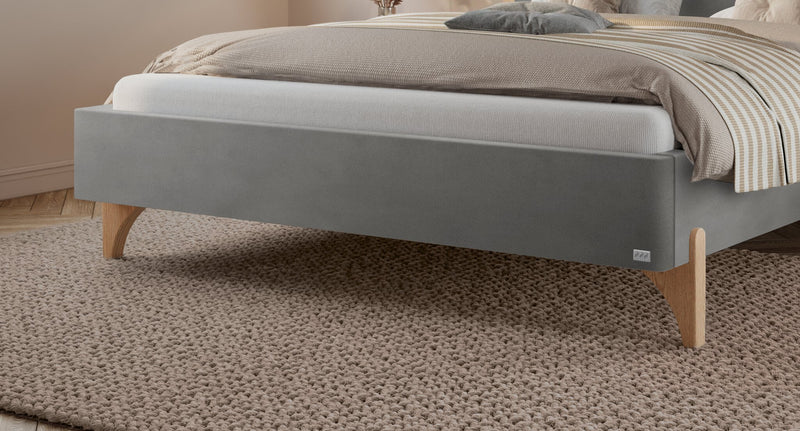 Hasena Polsterbett Aurelia in Eiche bright mit Bezug Monet Steel