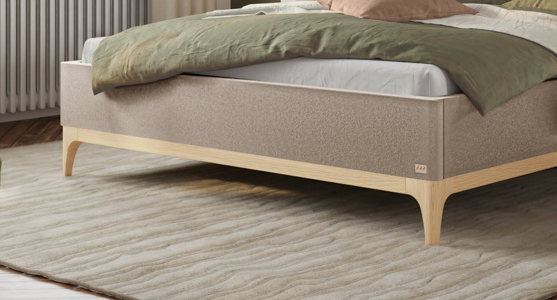 Hasena Polsterbett Soledad in Eiche bright mit Bezug Pace Sand