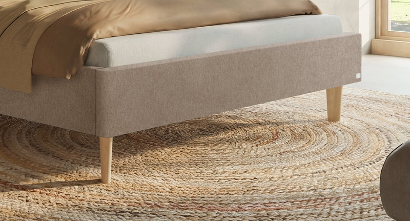 Hasena Polsterbett Leonor in Eiche bright mit Stoffbezug Pace Sand