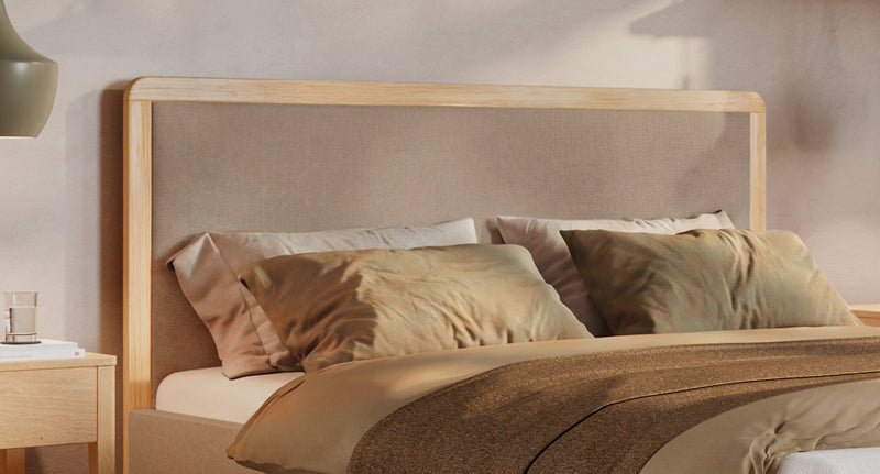 Hasena Polsterbett Amara in Eiche bright mit Bezug Pace sand