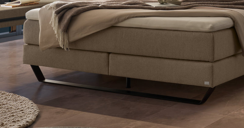Hasena Boxspringbett Ambra mit Metallkufe, Topper wählbar, Bezug Sand