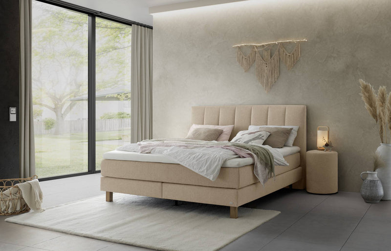 Hasena Reina Boxspringbett in Eiche bright geölt mit Bezug Pace sand