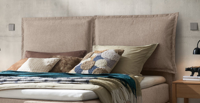 Hasena Boxspringbett Bonita in Eiche bright mit Topper und Bezug Pace Sand
