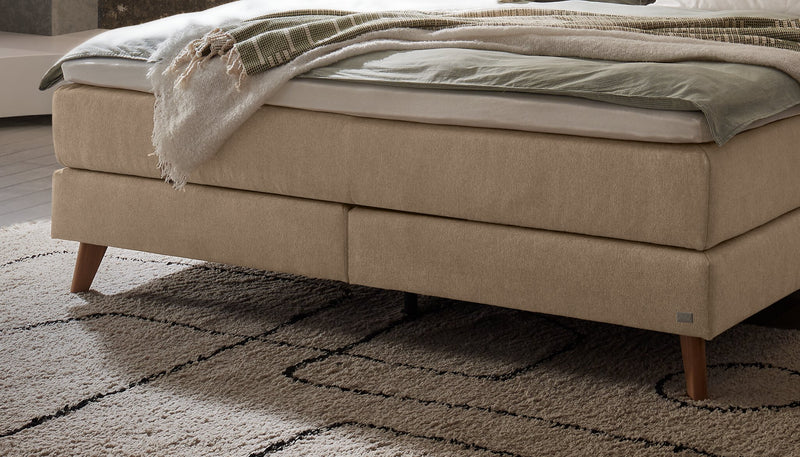 Hasena Boxspringbett Ricarda in Eiche bright geölt mit Bezug Pace Sand