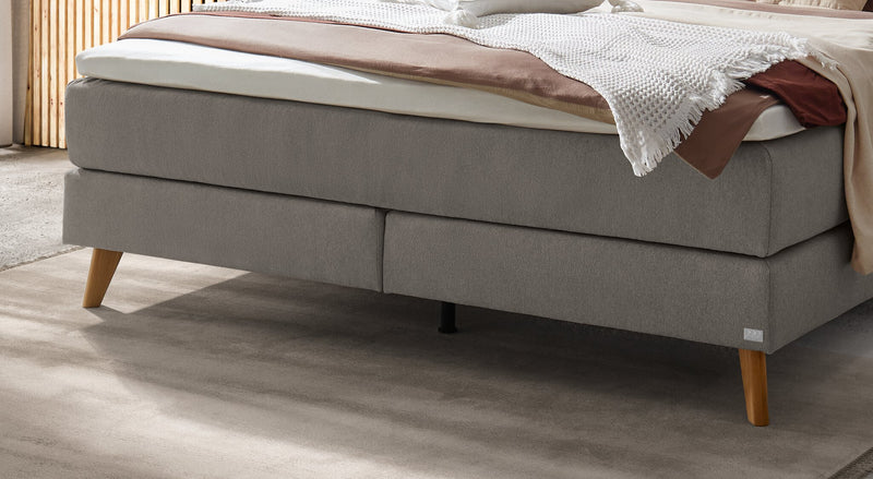 Hasena Boxspringbett Marisol in Eiche bright mit Topper und Bezug Pace Grey