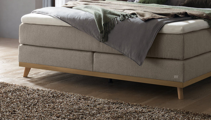 Hasena Boxspringbett Stefania Eiche bright mit Bezug Pace Light Grey