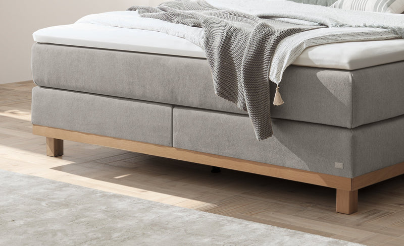 Hasena Boxspringbett Estela Eiche bright mit Bezug Pace Light Grey