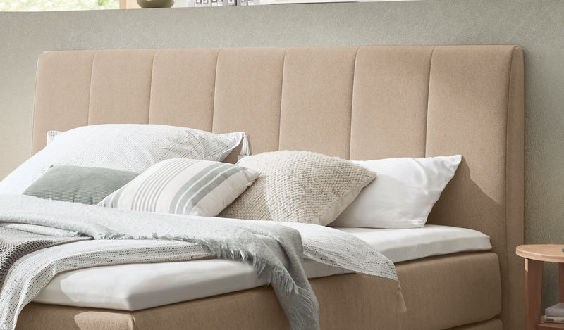 Hasena Boxspringbett Estela Eiche bright, Bezug Pace Sand, Massivholz-Füße