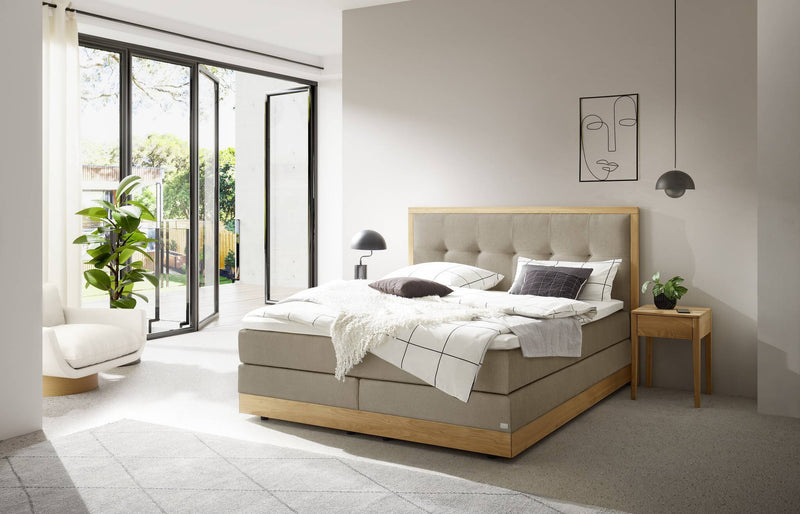Hasena Boxspringbett Alba mit Stauraum, Eiche bright und Bezug Pace Sand