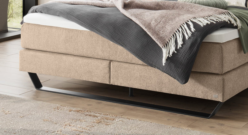 Hasena Julieta Boxspringbett ohne Kopfteil, Metallkufe Schwarz mit Topper