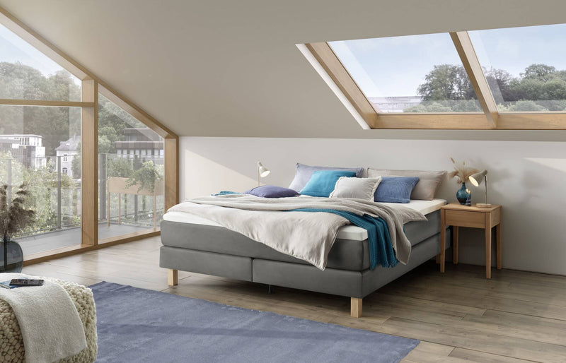 Hasena Boxspringbett Carlota Eiche bright mit Monet Bezug und Topper