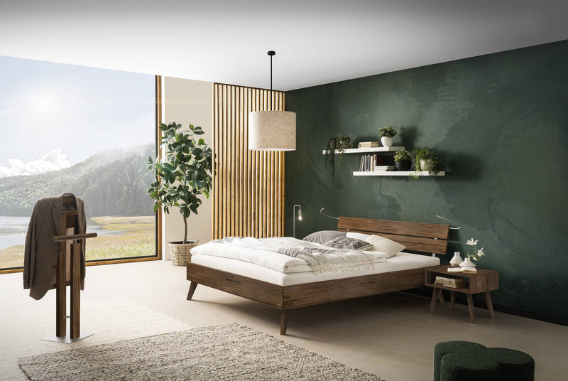 Hasena Massivholzbett Valeria in Nussbaum geölt aus der Bergamo-Kollektion
