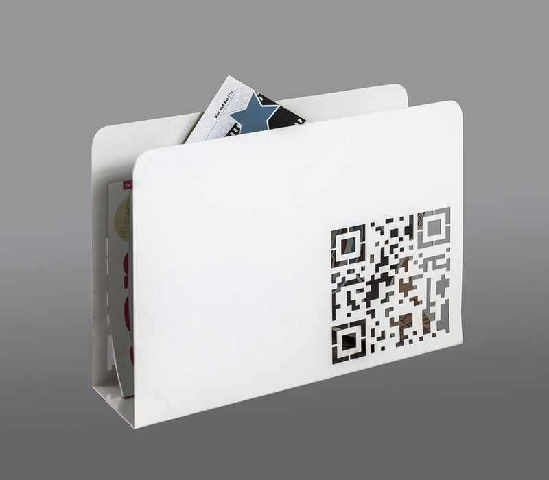 Haku Zeitungsständer aus Metall, weiß lackiert mit QR-Code-Muster