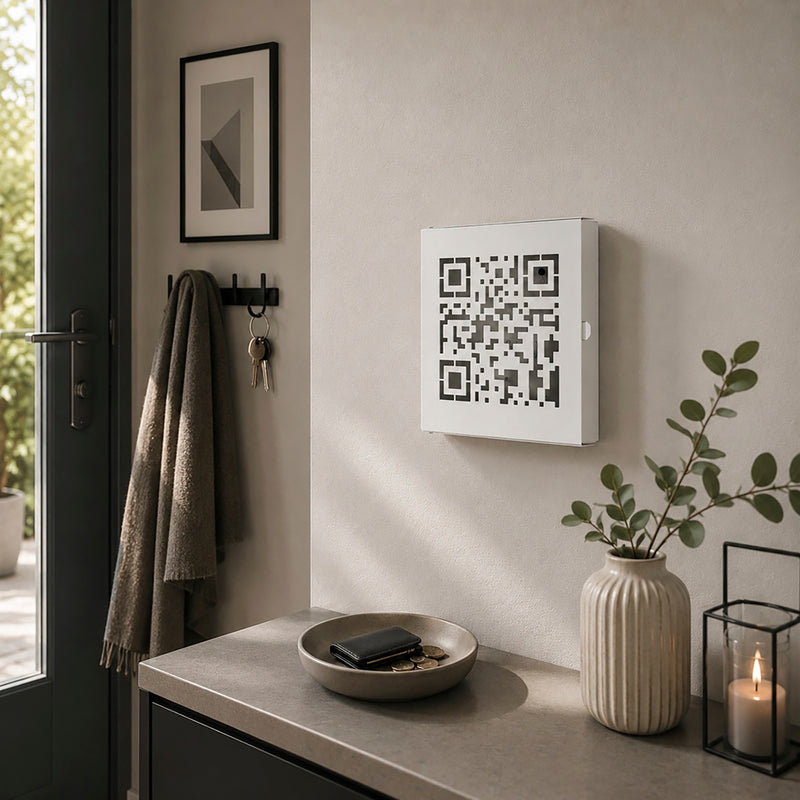 Haku Schlüsselkasten weiß mit 10 Haken und QR-Code-Stanzung