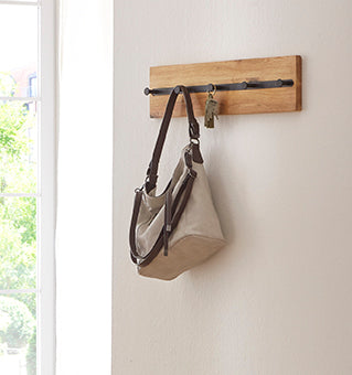 Haku Wandgarderobe Eiche geölt mit 5 Metallhaken, schwarz