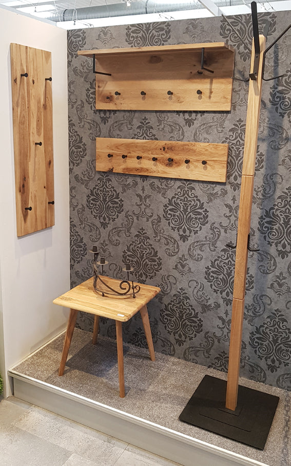 Wandgarderobe aus Eiche massiv mit 7 Metallhaken, schwarz – Ansicht 3