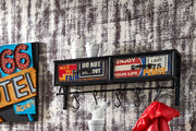 Wandgarderobe Vintage aus Metall mit 2 Schubkästen und 5 Haken – Ansicht 2