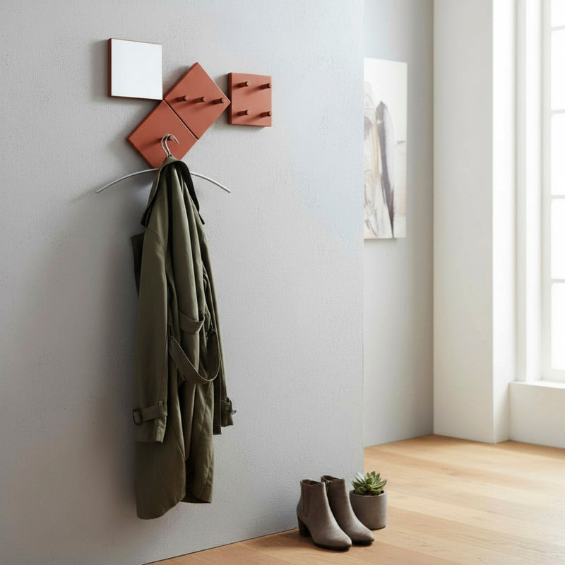 Garderobenset mit Wandspiegel und 8 Metallhaken in Rot – Ansicht 2