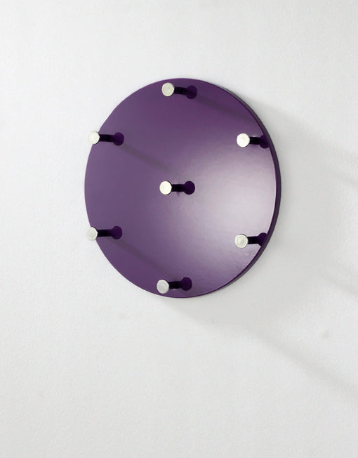 Haku Wandgarderobe mit 7 Haken, Brombeer Hochglanz, Chrom-Optik