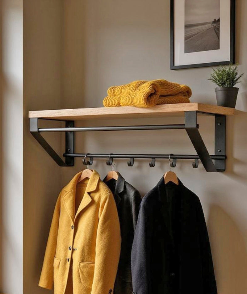 Haku Wandgarderobe mit 5 Haken und Ablage, Eiche hell mit Schwarz