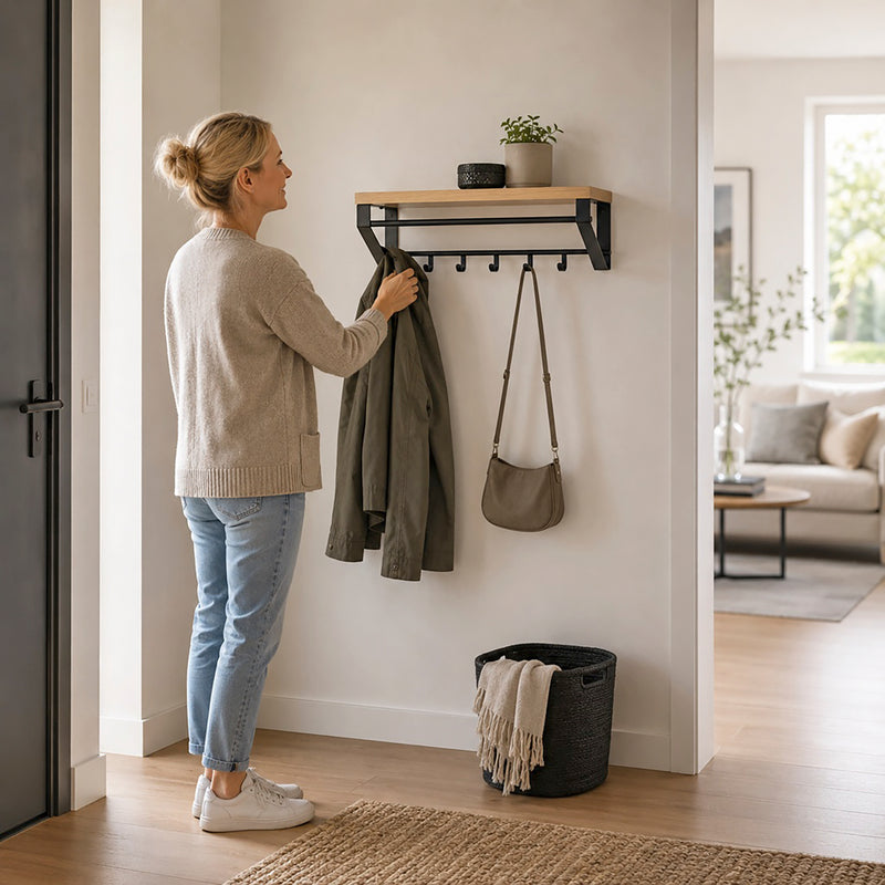 Haku Wandgarderobe mit 5 Haken und Ablage, Eiche hell mit Schwarz