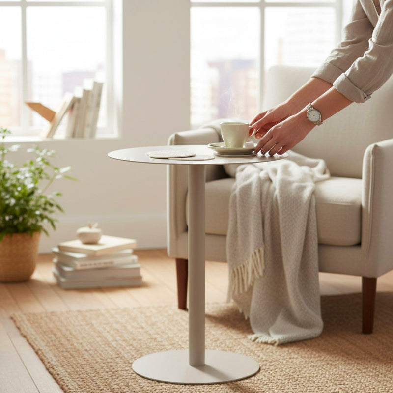 Haku Beistelltisch rund in Kaschmirgrau aus Stahlrohr, modernes Design
