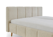 Polsterbett Alva mit Kopfteil-Einzügen und Holzfüßen in Creme – Ansicht 30