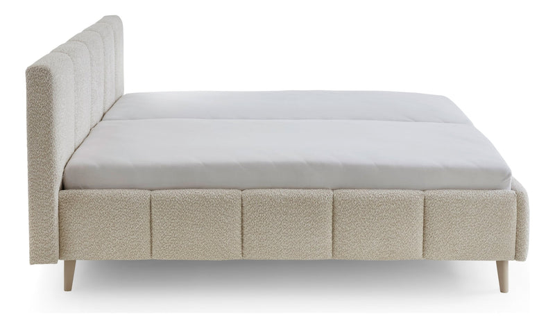Polsterbett Alva mit Kopfteil-Einzügen und Holzfüßen in Creme – Ansicht 19