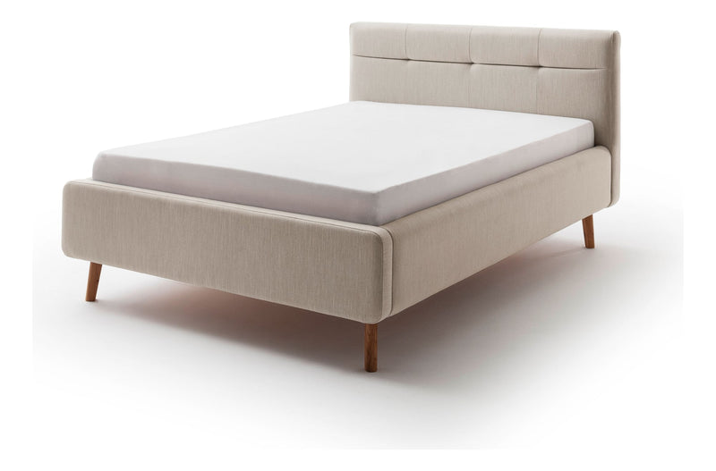 Polsterbett Lotte mit Bettkasten, gestepptem Kopfteil und Holzfüßen in Beige – Ansicht 7
