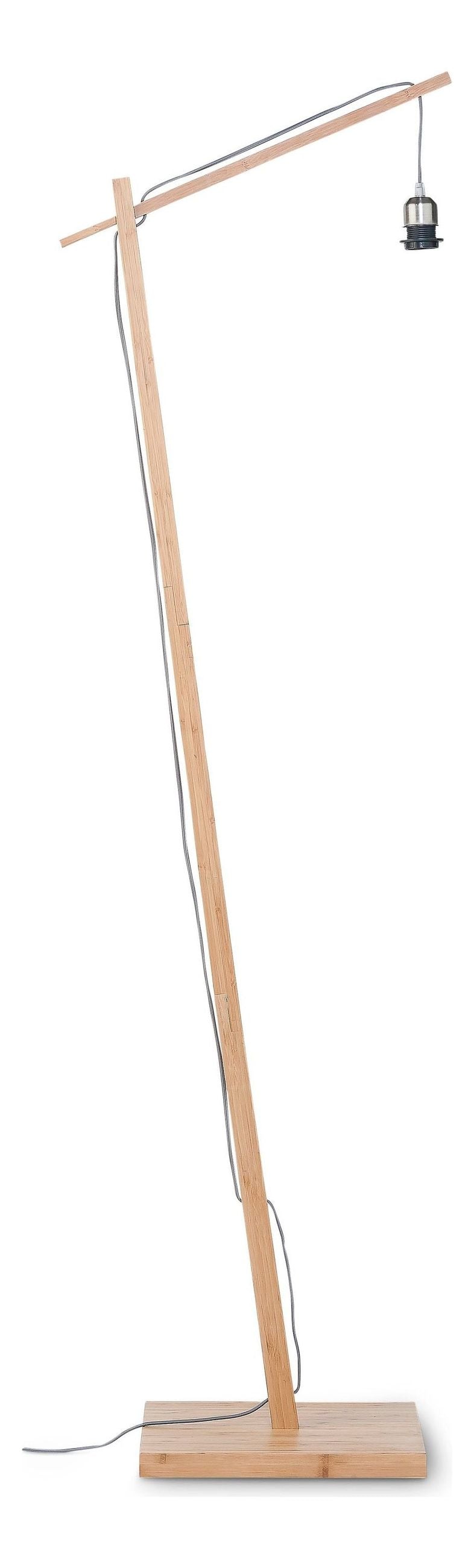 Stehleuchte Cango von Good&Mojo aus naturfarbenem Bambus mit schräg ausladendem Arm und grauem Textilkabel, Gesamtansicht.