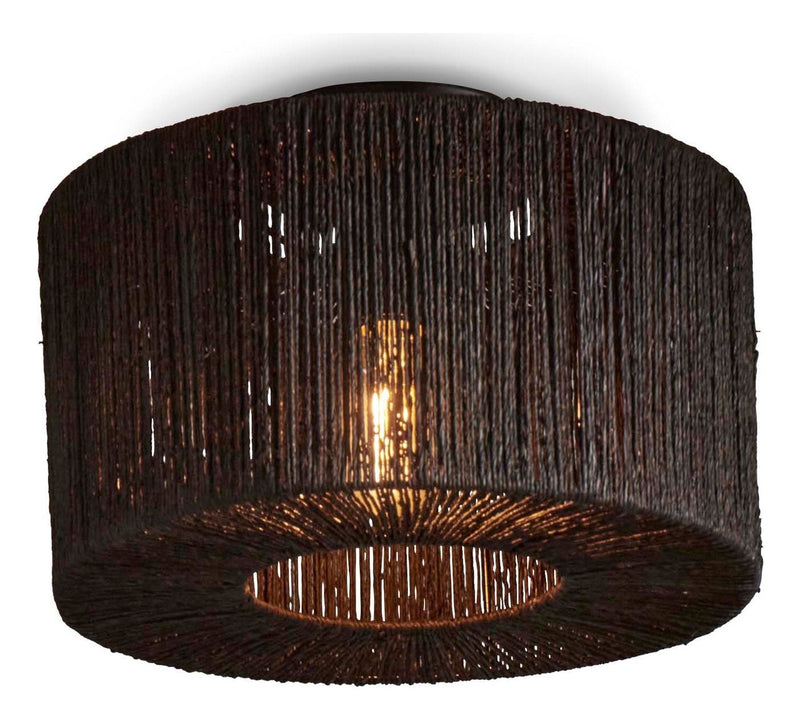 Runde schwarze Deckenleuchte Iguazu von Good&Mojo mit geflochtenem Jute-Schirm und brennender Glühbirne.